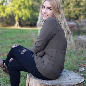 Meet your Posher, Carley